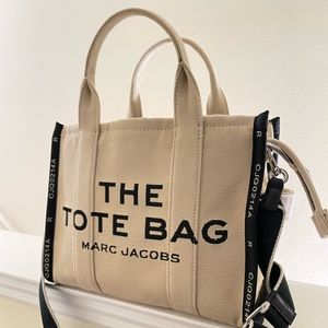 The Jacquard Medium Tote Bag